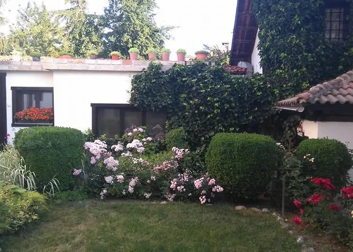 Matsureva House - Pri Ivan Pensionat